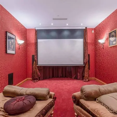 4bdr Modern Parisian Style Apartment- If You Want To Book, Please Contact On Wh-ats-app - 0034-656-619-782 !!!! Paris