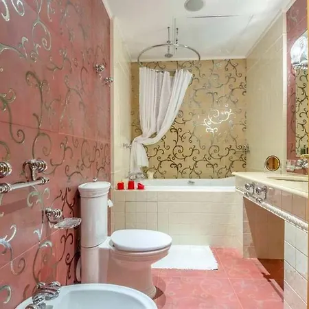 4bdr Modern Parisian Style Apartment- If You Want To Book, Please Contact On Wh-ats-app - 0034-656-619-782 !!!!